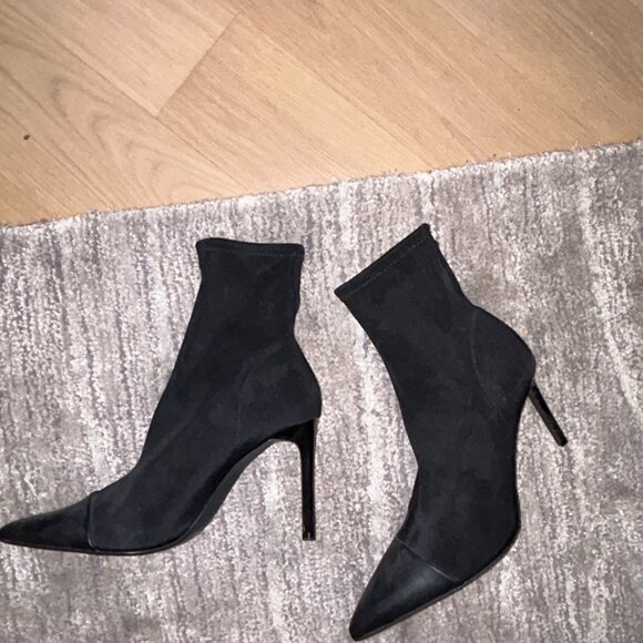 NWOT Zara Black Pointed Toe Booties - Picture 2 of 6